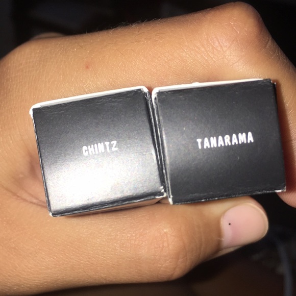 Mac Lipsticks - Picture 5 of 5